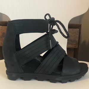 Sorel Joanie II Leather Wedge Sandal Black
